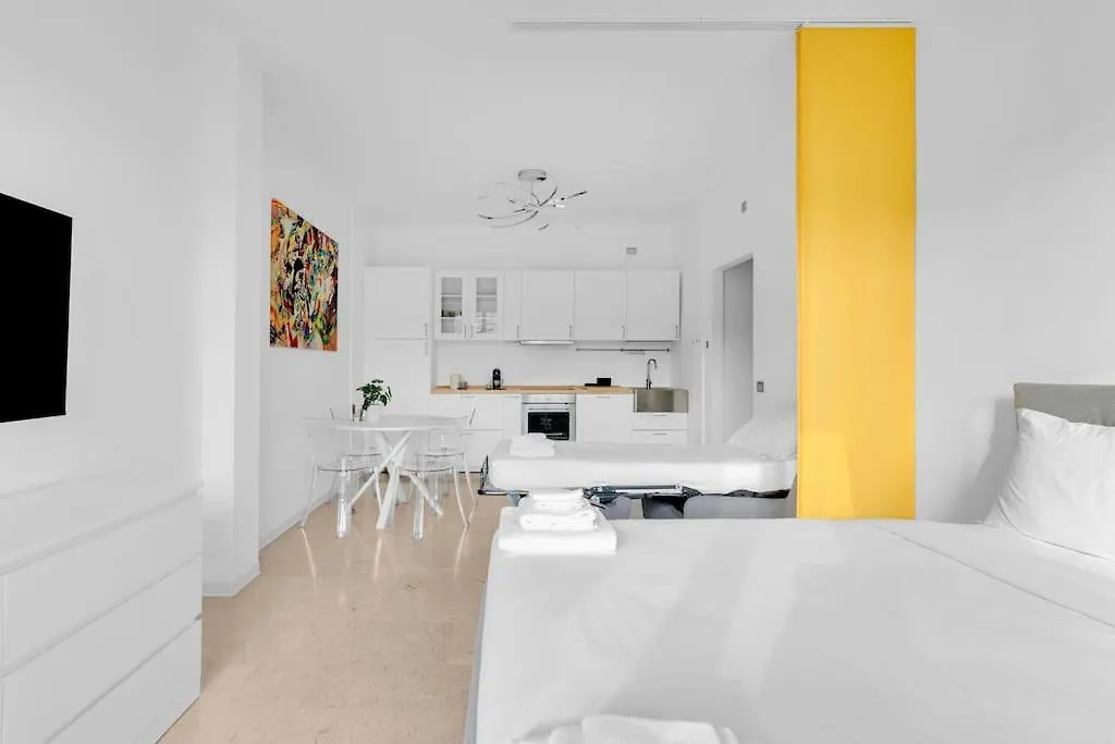 Yellow Flat Central location